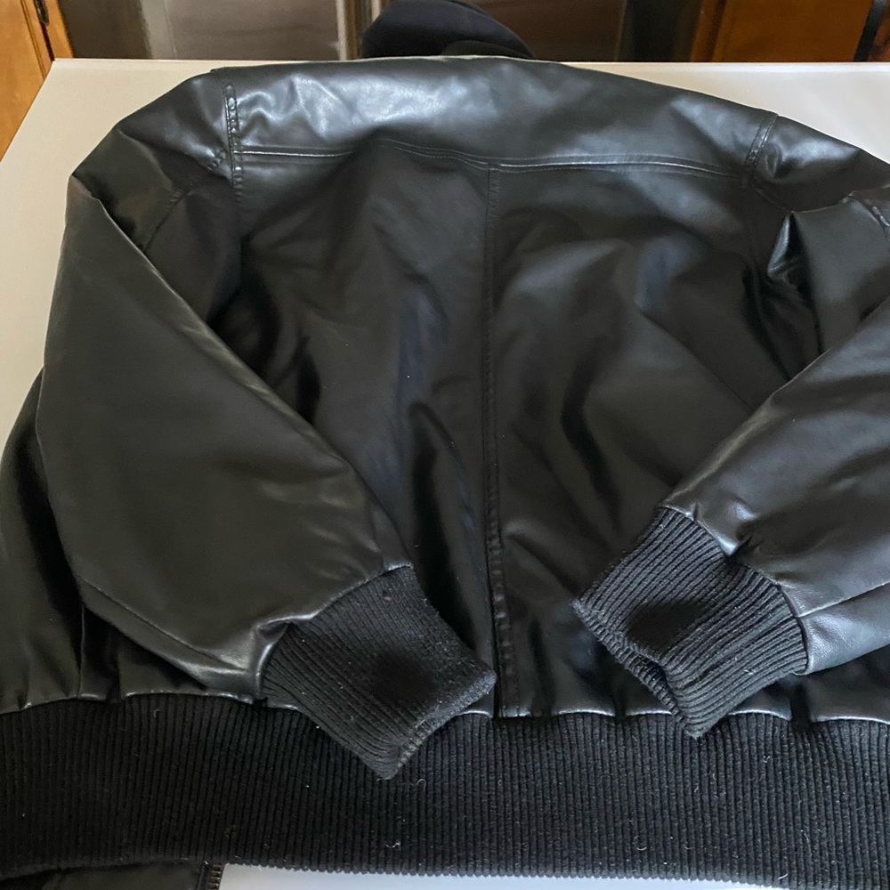 Jacket - Picture 3 of 8